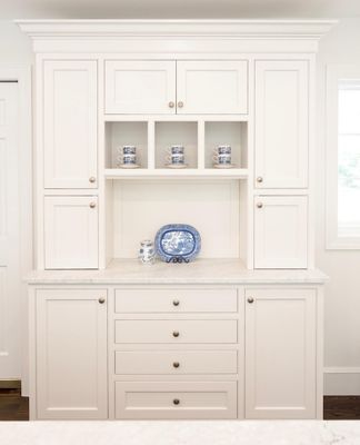 Pros and Cons of Freestanding Cabinets