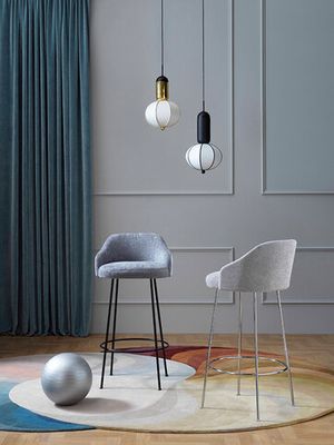 Isabelle Stool