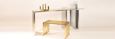 Consolle di design RUÉE in acciaio verniciato e ottone