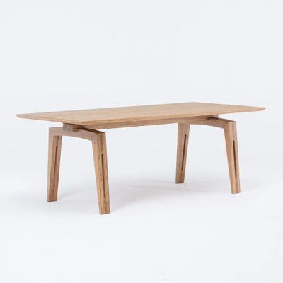 Stół Tamazo 200 – Swallow's Tail Furniture