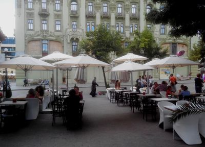 White paraflex at Utoch Kino restaurant