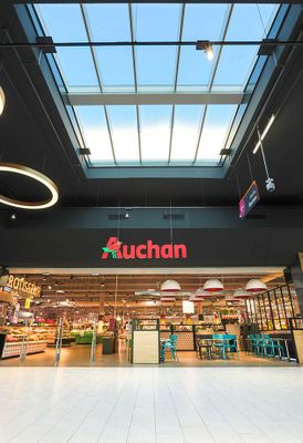 Villebon 2 Shopping Centre - skylight solution in a BREEAM certified building
