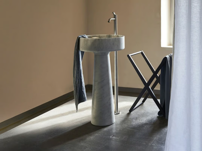 BJHON 1 - Freestanding round marble washbasin _ Agape