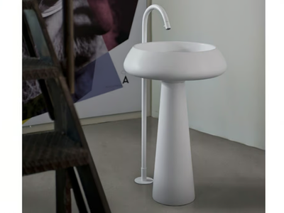 BJHON 2 - Freestanding round Cristalplant® washbasin _ Agape