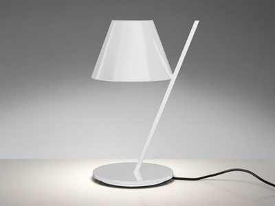 LA PETITE - LED polycarbonate table lamp _ Artemide