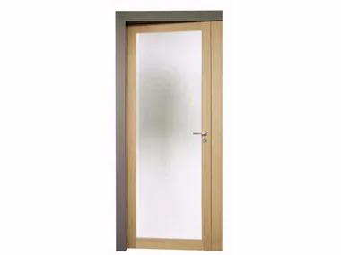 ATROPORTA VÌ - Contemporary style hinged wooden door with concealed hinges _ Capoferri Serramenti