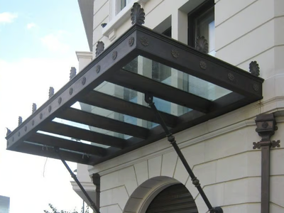 Pensilina in vetro - Sliding panel shutter _ Capoferri Serramenti