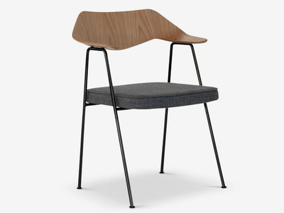 675 - Fabric and veneered wood chair with armrests _ Case