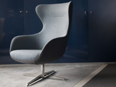 QUEEN - Armchair with armrests with 4-spoke base _ Cider Edition