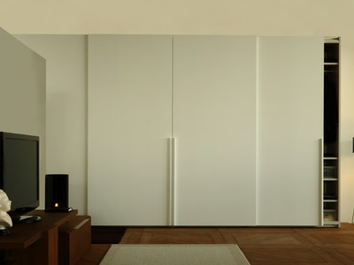 LINEAR - Wooden wardrobe with sliding doors _ Deodara