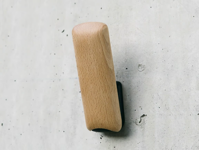 CADDY - Wall-mounted beech coat rack _ ENEA