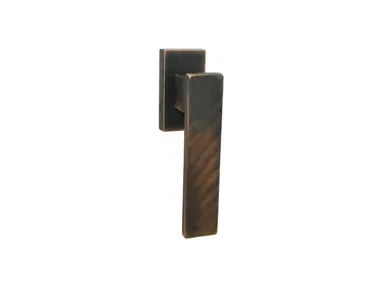 LATUS MG2203 - DK bronze window handle on rose _ Fama International