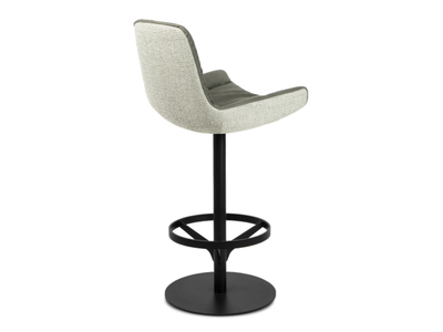 LEYA COUNTER ARMCHAIR LOW - Swivel high stool with armrests _ Freifrau
