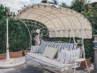 Garden swing seat 9 - Wrought iron garden swing seat with parasol _ GH LAZZERINI