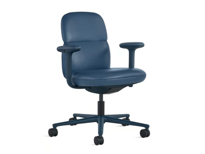 ASARI - Swivel leather office chair with armrests _ Herman Miller