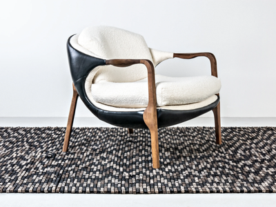 SILA - Easy chair with armrests _ HOOKL und STOOL
