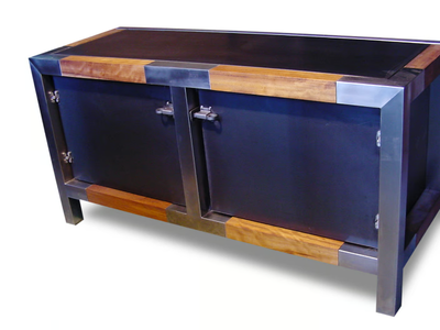 CHINA GIRL - Industrial style steel sideboard with doors _ ICI ET LÀ