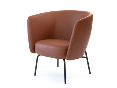 AURA BOLD - Leather armchair with armrests _ Inno