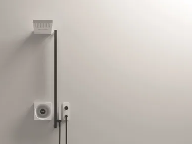 XYZ+™ - Wall-mounted shower panel with diverter with hand shower _ Jacuzzi®