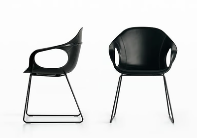 ELEPHANT - Sled base tanned leather chair with armrests _ Kristalia