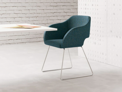 REGIA - Sled base fabric reception chair with armrests _ Las Mobili