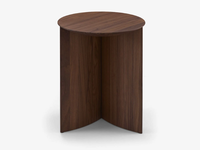 APUSO & RONDONE - Round walnut coffee table _ Ligne Roset