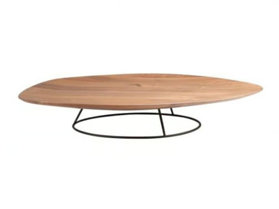 PEBBLE - Low walnut coffee table _ Ligne Roset