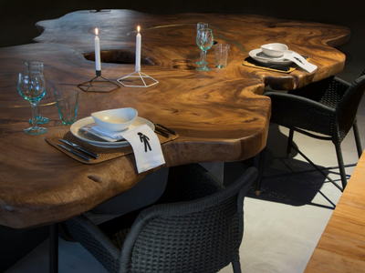 BUTTERLY - Solid wood dining table _ Mary&