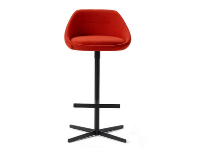 EZY - With 4-spoke base barstool with footrest _ Offecct