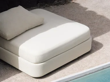 COVE - Square garden pouf _ Paola Lenti