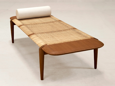 Tangāli - Daybed In teak and cane _ Phantom Hands