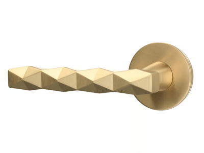 IMPERIAL - Brass door handle on rose _ Quincalux