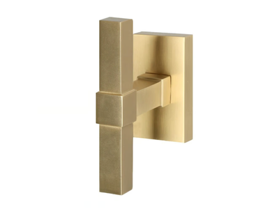 LUXEMBOURG - Brass window handle on rose _ Quincalux