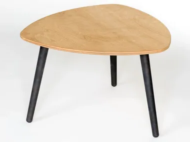NAM - Triangular coffee table _ Radis