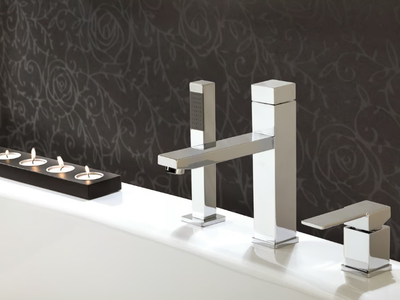 QUBIKA - 3 hole bathtub set with hand shower _ Remer Rubinetterie