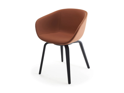 MAYA FP UP - Tanned leather chair with armrests _ SOFTLINE 1979