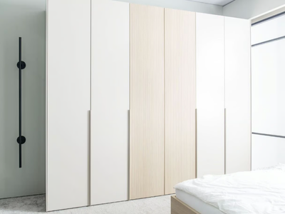 MIRIA 105 - Wardrobe with folding doors _ Sudbrock Möbelhandwerk