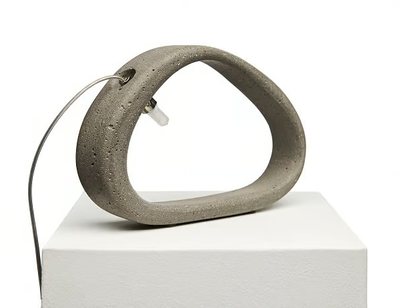 ARETHA T - Concrete table lamp _ URBI et ORBI