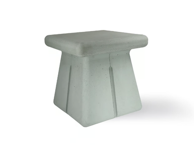 CUBE - Low concrete stool _ URBI et ORBI