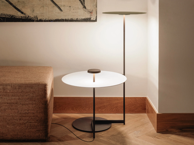 FLAT 5945 - LED metal floor lamp with shelf _ Vibia