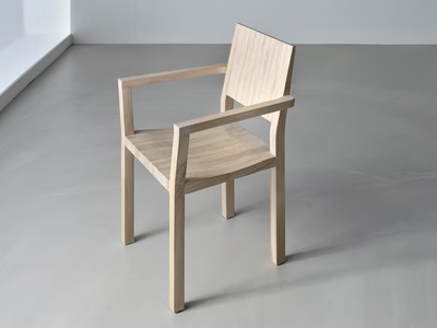 TAU - Solid wood chair with armrests _ Vitamin Design