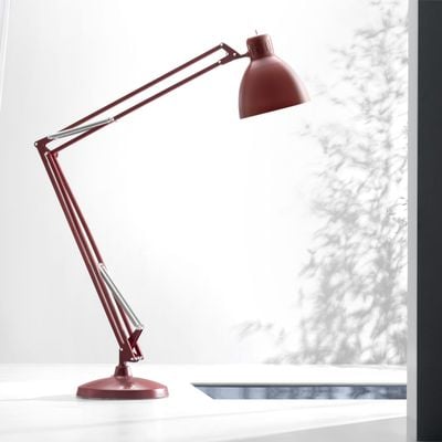 Key Specifications for Commercial Tables in Interior Design