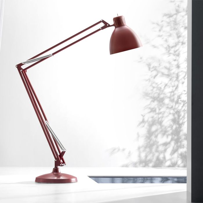 Key Specifications for Commercial Tables in Interior Design